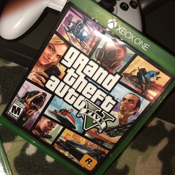 Xbox1 game gta5 perfect condition no scratches - Picture 1 of 2